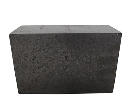 Magnesia carbon brick