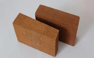 Magnesia brick